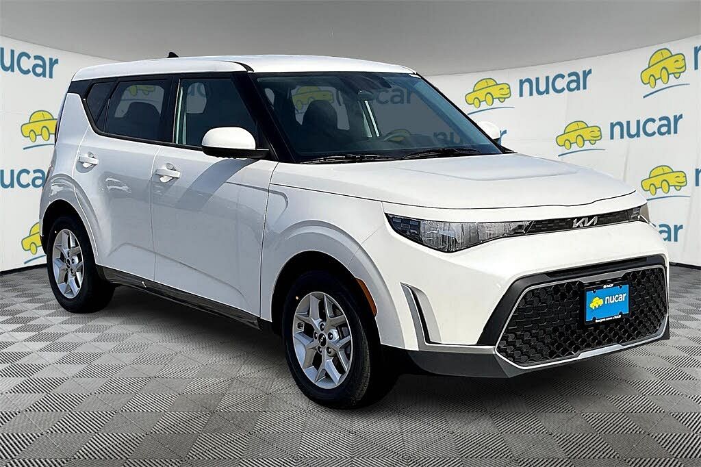 New 2025 Kia Soul LX SUV Front Wheel Drive Automatic | Image1